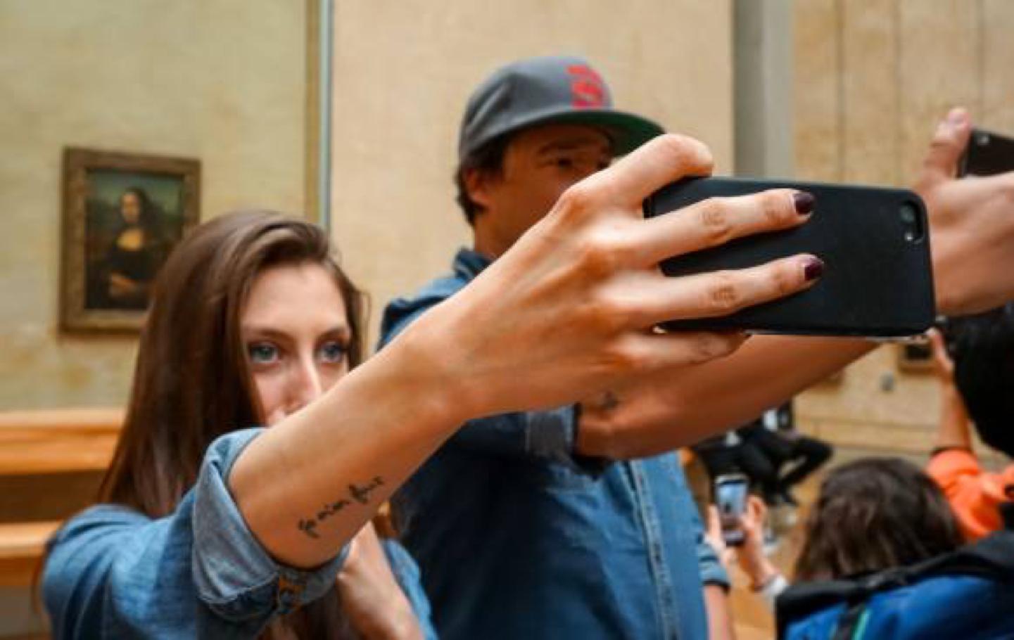 蒙娜丽莎细思极恐的真面目,蒙娜丽莎的一些细节