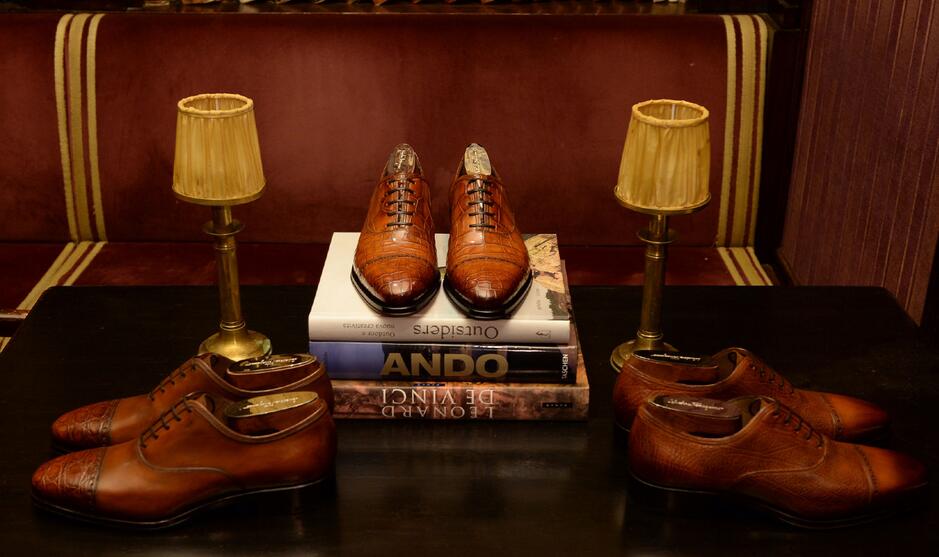 salvatoreferragamo运动鞋,salvatoreferragamo牛皮鞋