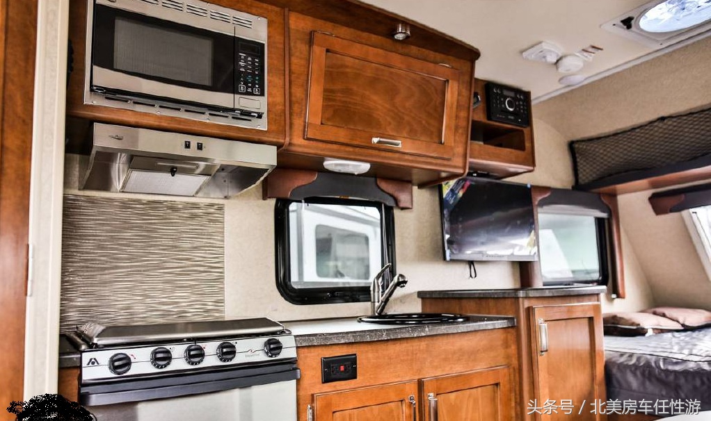 进口拖挂房车最佳车型,进口拖挂房车lance1475