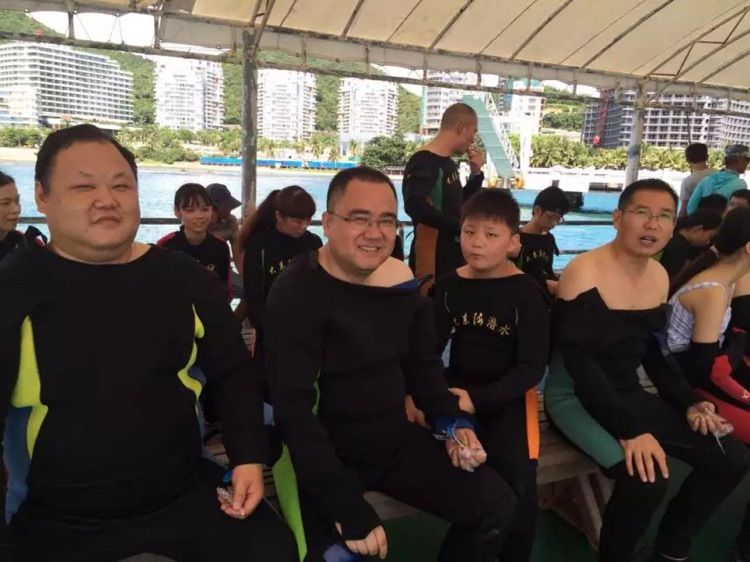 浪在枕边海在眼前——海南三亚行