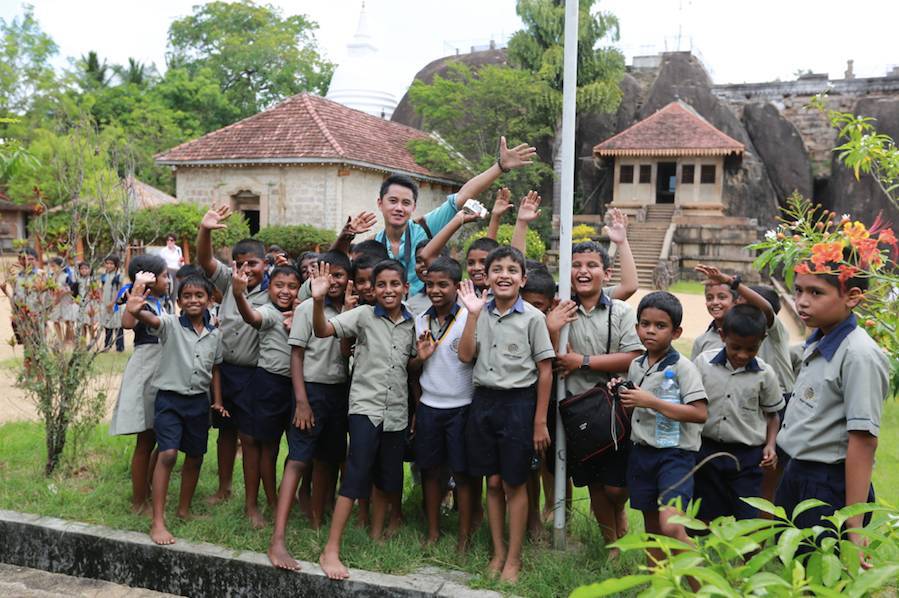 北石的环球之旅,北石旅行