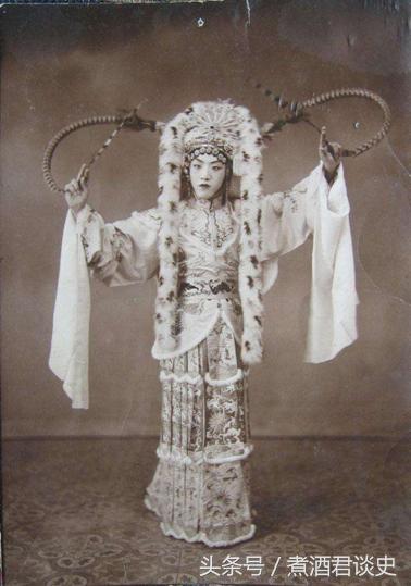 清朝的八旗子弟,八旗子弟玩核桃