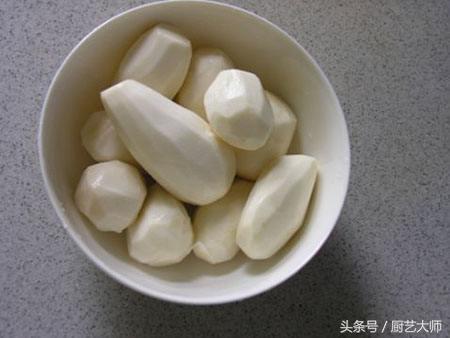 烧椒墨鱼仔的做法视频,黄椒酱烧墨鱼仔教程