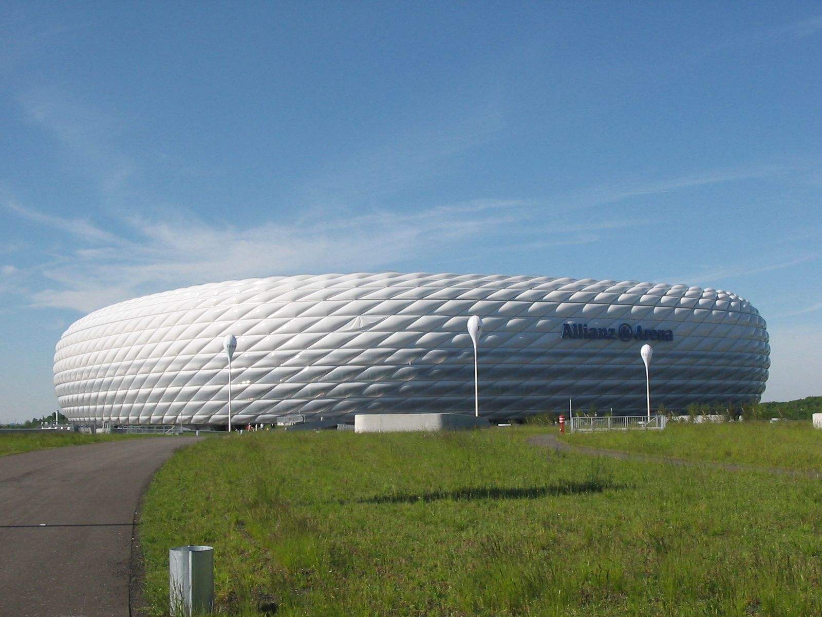 中国最先进的十大足球场,世界上最出名的十大足球场