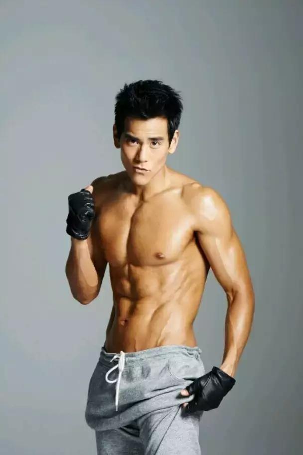 最好的vs最差的训练腹肌方法,腹肌鲨鱼线怎么训练