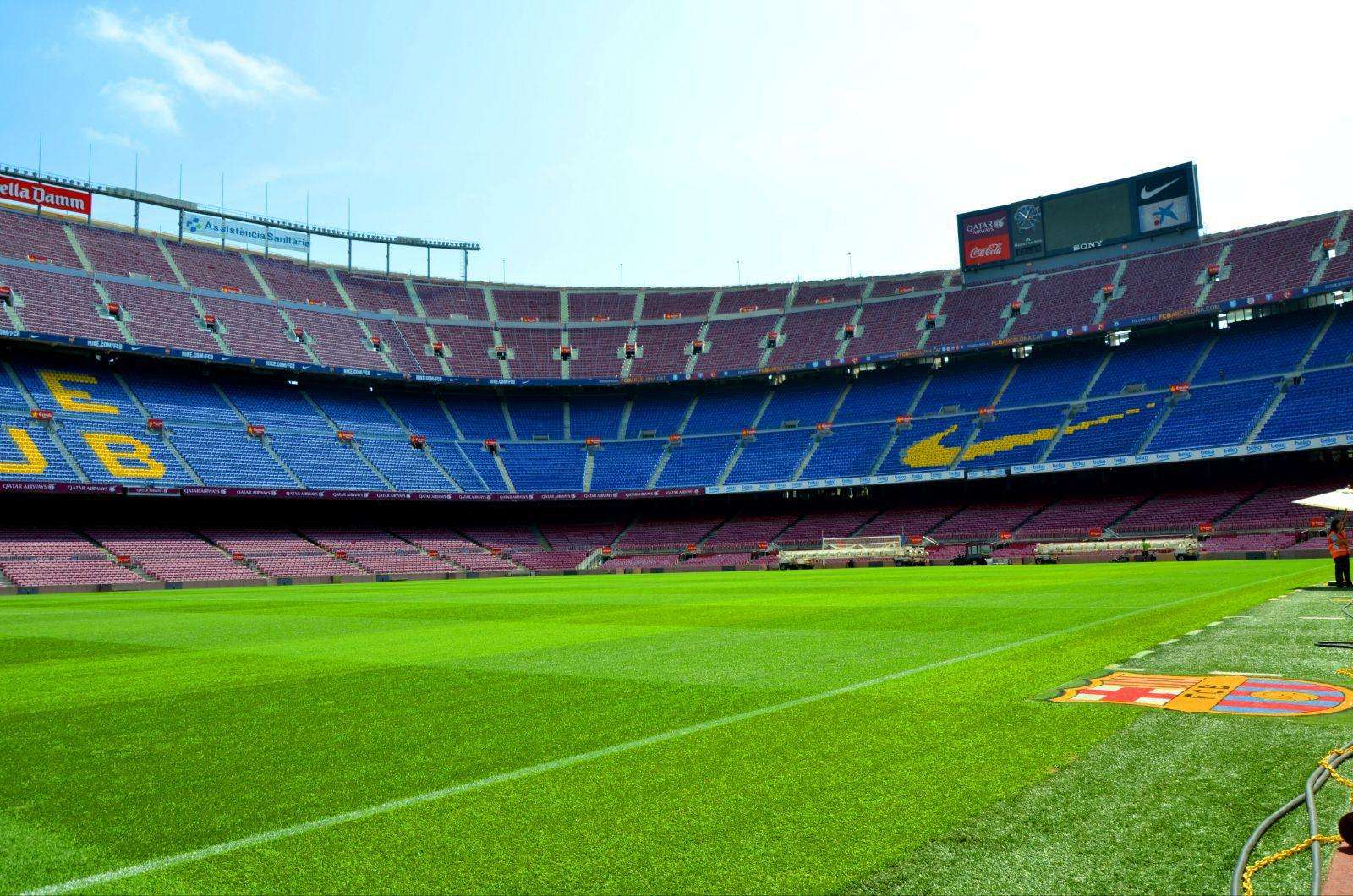 中国最先进的十大足球场,世界上最出名的十大足球场