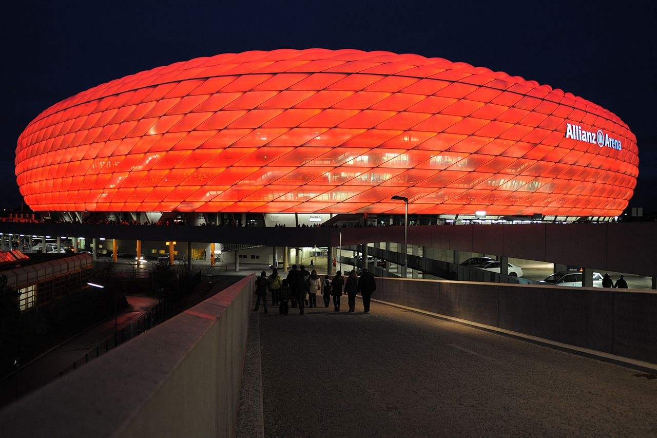 中国最先进的十大足球场,世界上最出名的十大足球场