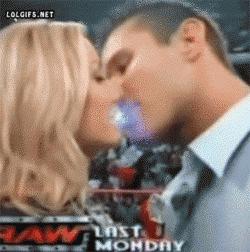 这广告打的我猝不及防,这广告打得我猝不及防什么意思