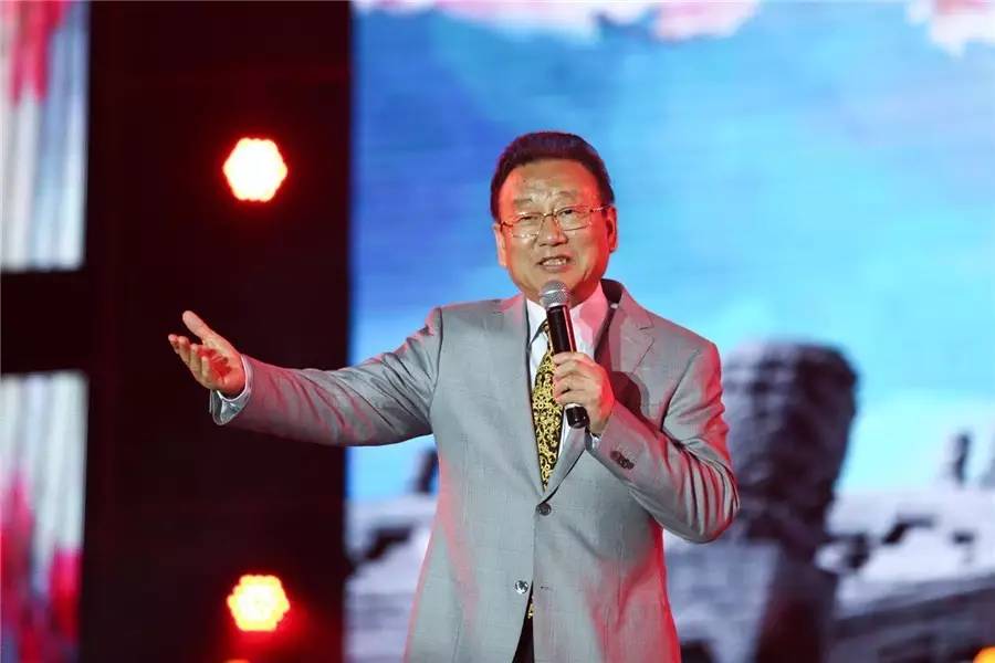 蒋大为、唐俊乔、陆海涛等大咖与玉屏万人共度桃花节