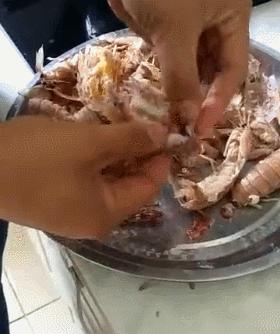 “注胶皮皮虾”视频刷屏青岛人笑了：不吃别浪费