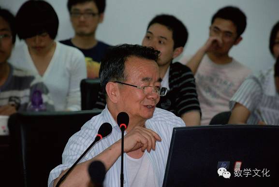 个位数乘以10的竖式,乘以10怎么计算