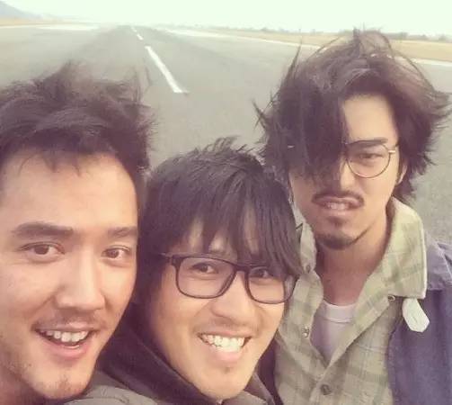 少年热血读韩寒，听懂宗盛已中年｜侯哥聊车