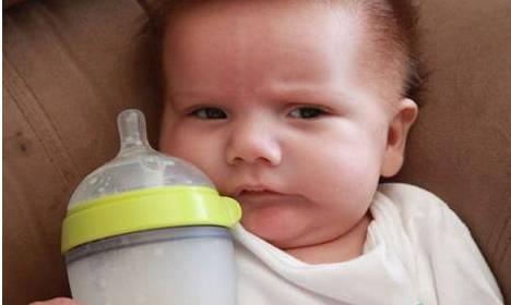 拿着父亲的心血钱ktv唱父亲视频,拿着父母的心血钱去歌厅唱父亲