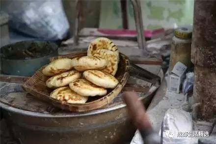 成都探店美食正宗,成都探城美食一条街