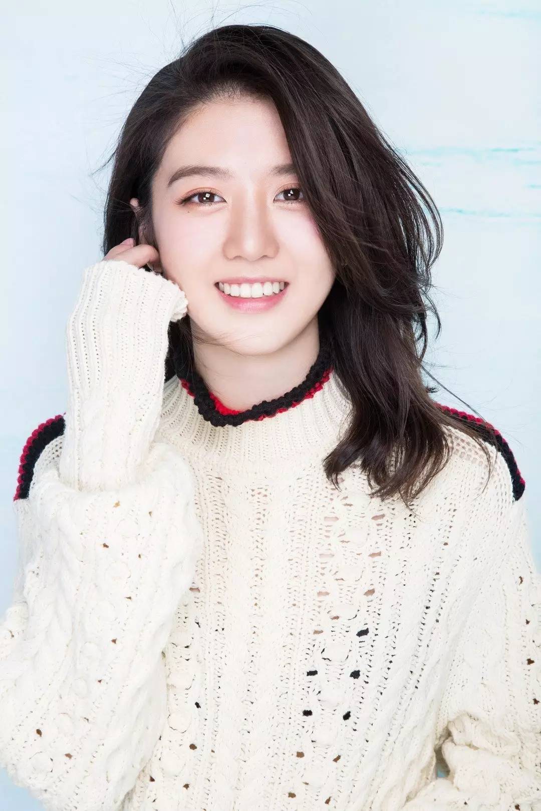 李凯馨妆容教程,李凯馨彩虹妆