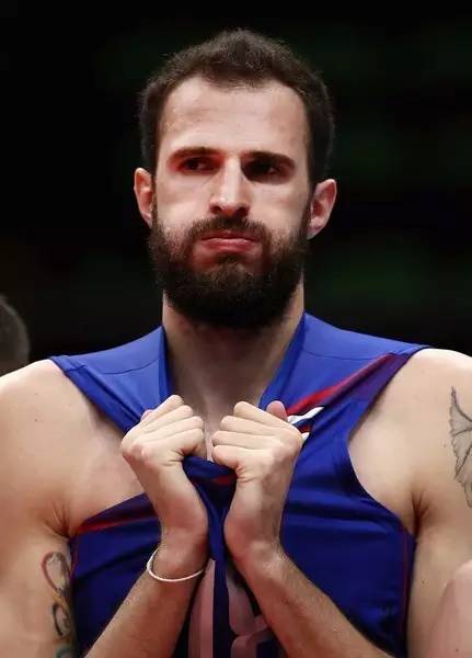 「图鉴」大叔控请进来，老男神AlexanderVolkov