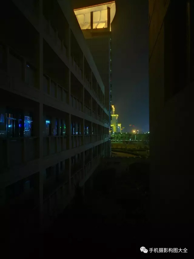 你一定要知道的夜景拍摄教程,怎样拍夜景才能人像清晰背景明亮