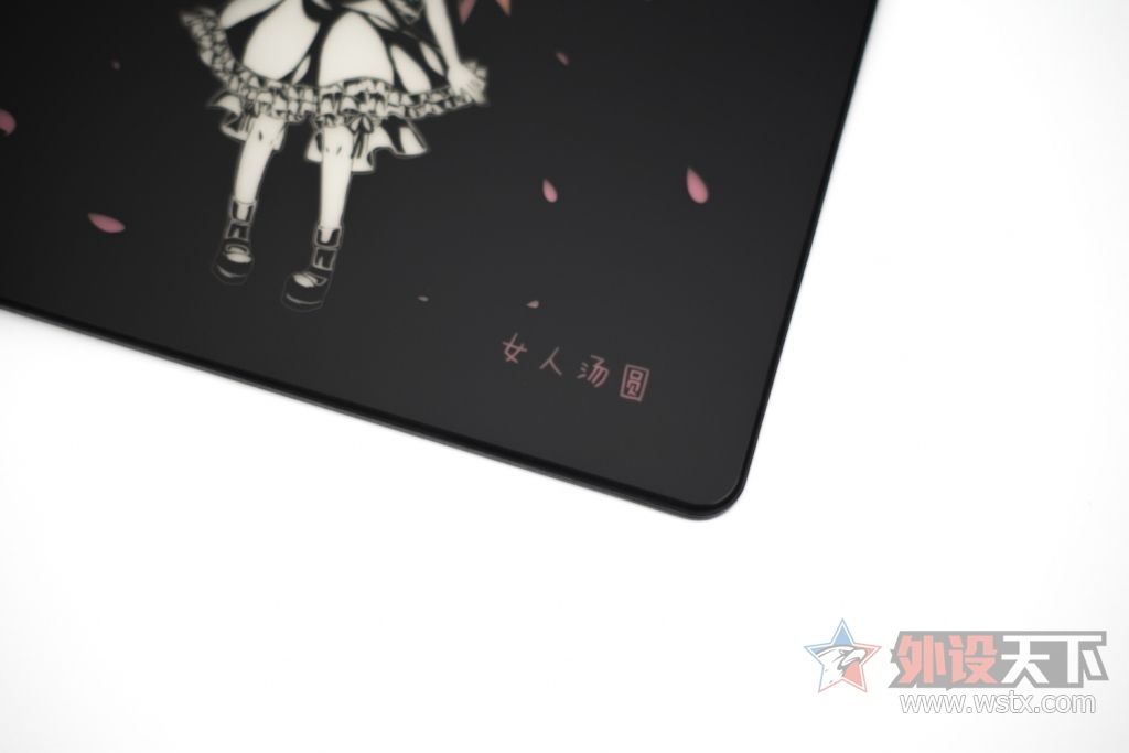 大神亲手绘制图案随心所欲——小熊MOD定制鼠标垫评测