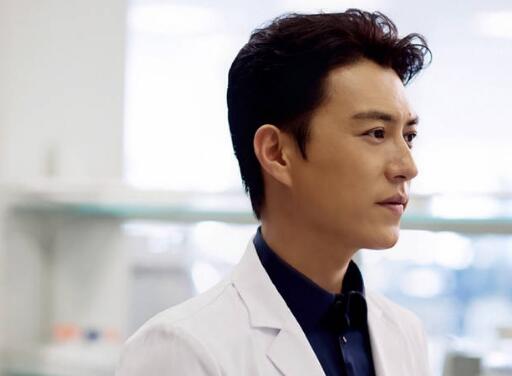 《外科风云》首播除了太子萧景桓，谢玉胡歌也来凑热闹