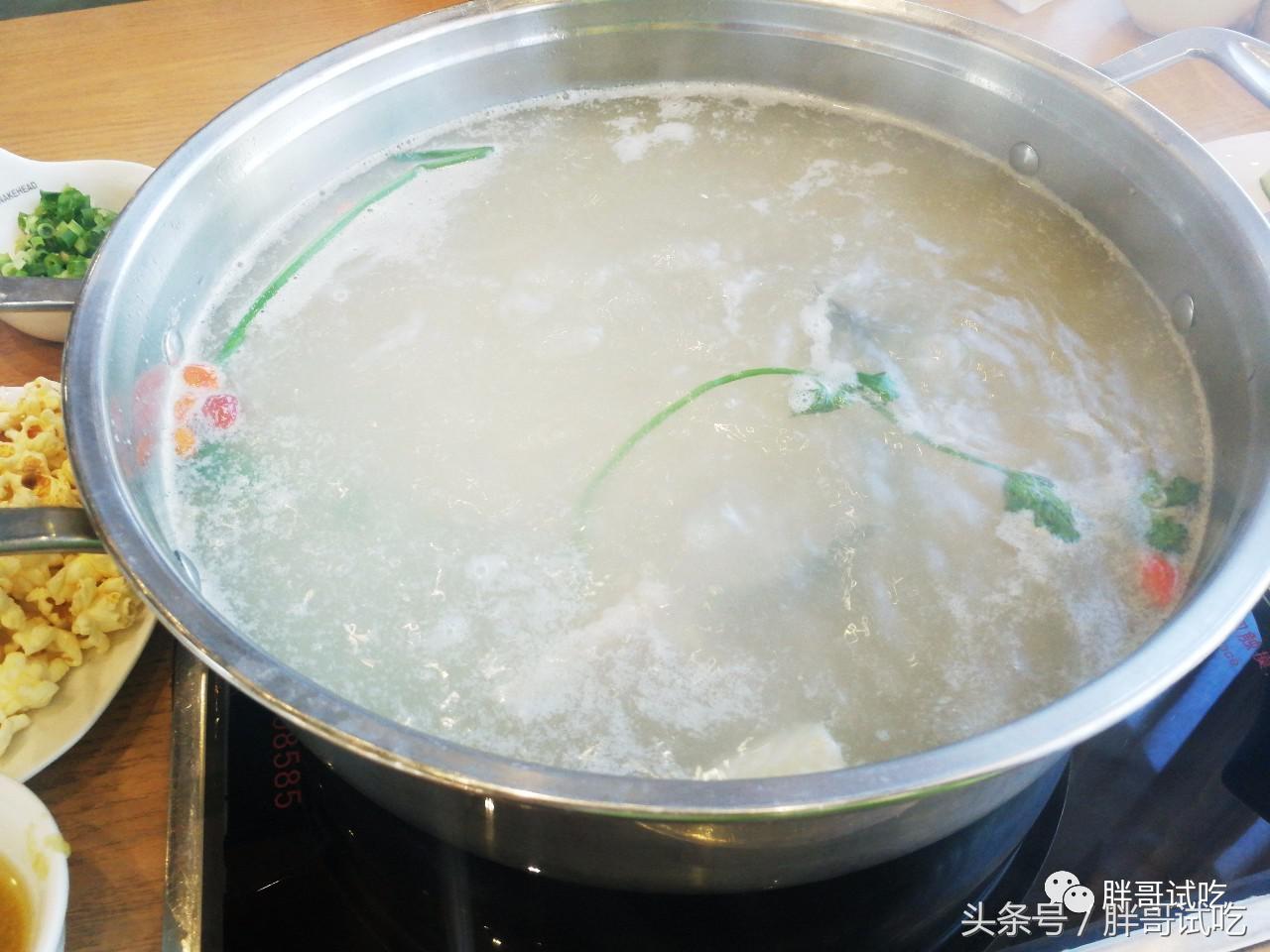 胖哥试吃的火锅底料,试吃云南牛肉火锅