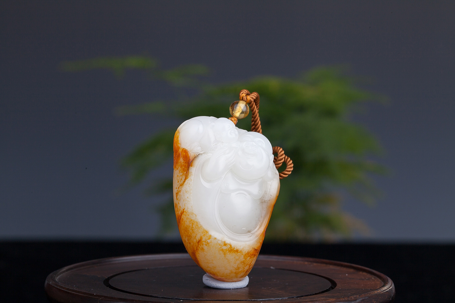 和田玉籽料吊坠怎么辨别真假,和田玉籽料鉴别最简单方法