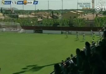 巴萨反击皇马视频,巴萨皇马打穿防线