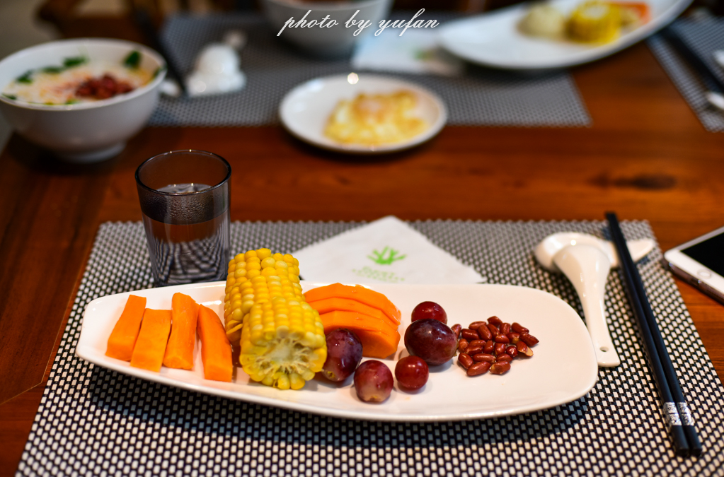 云端上的世外桃源，看看浇灌牛奶和土鸡蛋的有机乌龙茶长成啥样