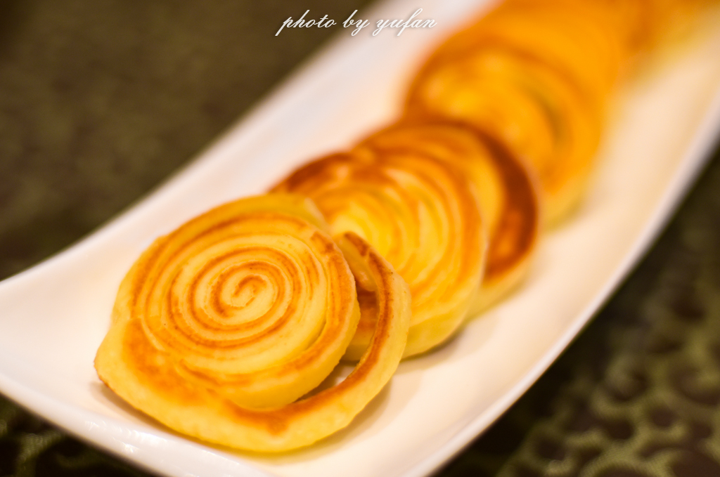 云端上的世外桃源，看看浇灌牛奶和土鸡蛋的有机乌龙茶长成啥样