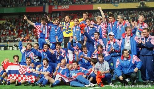 1998鏖战法兰西/40尼维尔*案惨**警世季军战双星闪耀