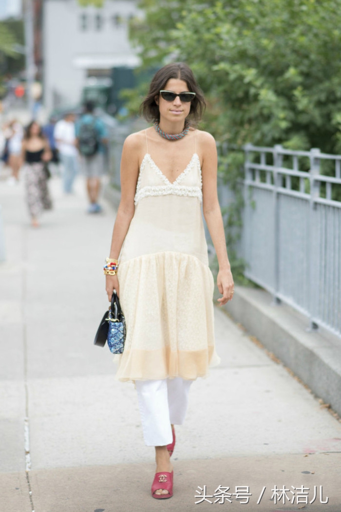 裙子和裤子哪个更时髦,今年流行穿裙子裤子超级时髦