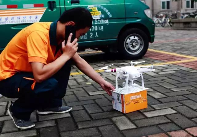 今天起，邮政信筒也能发快递啦！价格超实惠，保证24小时送达