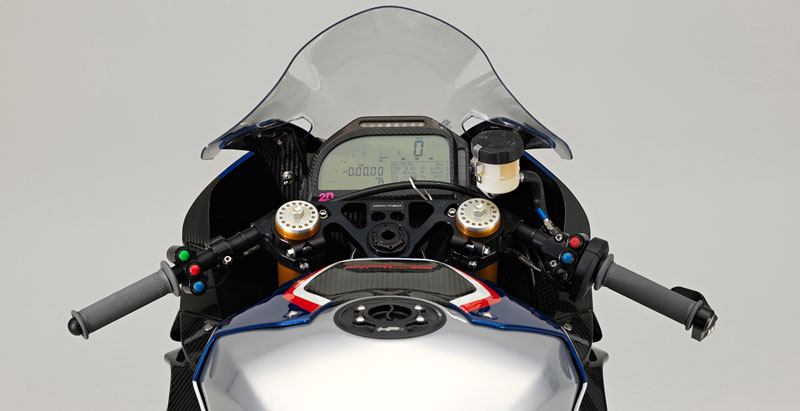 宝马hp4race和hp4极速对比,宝马bmwhp4race公路版