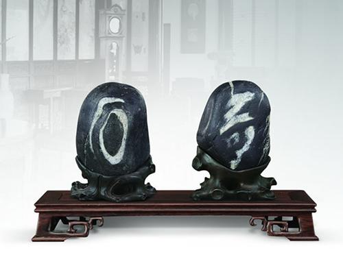 这两块石头他整整等了6年才买下，刚运回家就有人出价40万