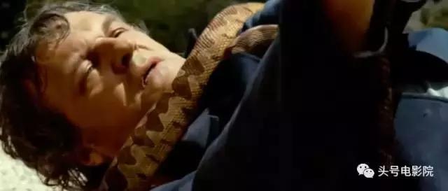 敢让这位国宝级女神上山下水也只有这位张艺谋的老朋友了