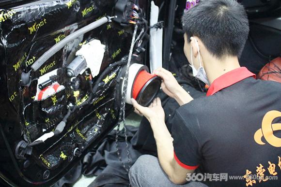 堆叠设计的良苦用心你的后备箱会懂奥迪A6升级RS贵族三分频