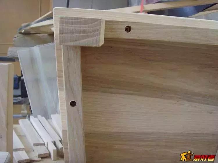 坐着轮椅入了坑——《轮椅上的木匠》