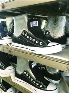 何苦买仿制名牌鞋成本30元，这5双丑鞋今年这么火，值得入手呀