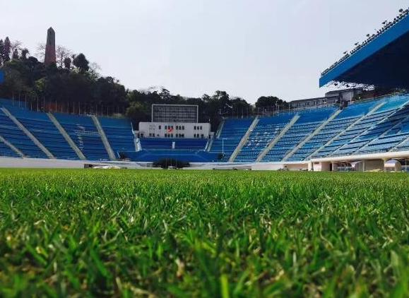 广州富力主场对恒大,吐槽广州恒大专业足球场