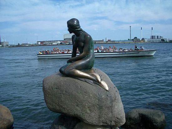 世界上最珍贵的琥珀是哪种琥珀,世界上最早发现琥珀的国家