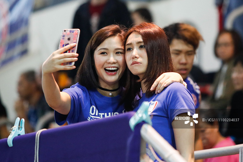 清纯可爱足球宝贝,甜美足球宝贝