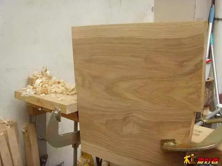 坐着轮椅入了坑——《轮椅上的木匠》