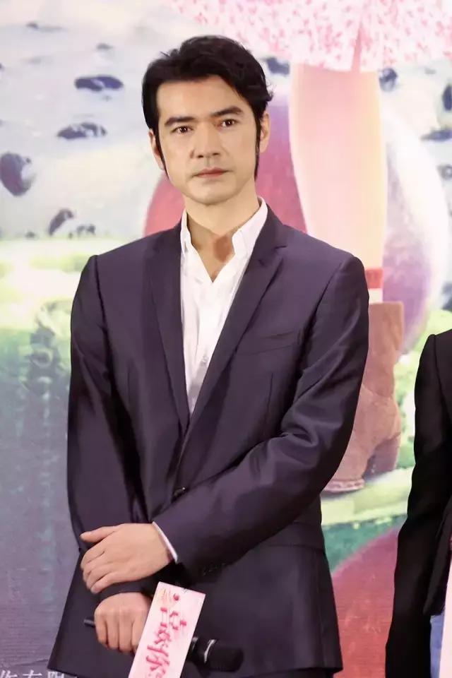 周冬雨金城武喜欢你哪一年,金城武周冬雨在一起了吗