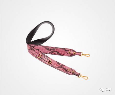 prada杀手包老款新款区别,prada杀手包supermini