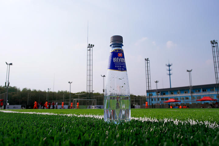 SHIFA2017第二轮战况升级，美团点评狂轰11球完虐对手