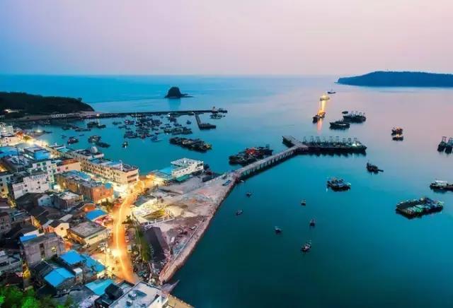 海上香格里拉旅游,汕尾金町湾海上香格里拉