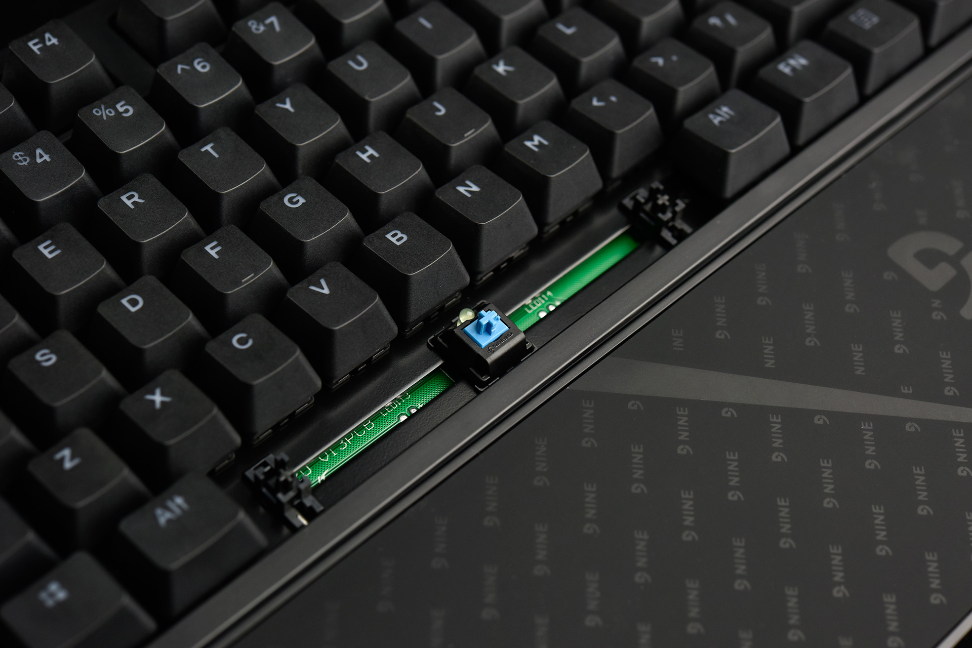 富勒g900s机械键盘拆解,富勒键盘g900s纯享版