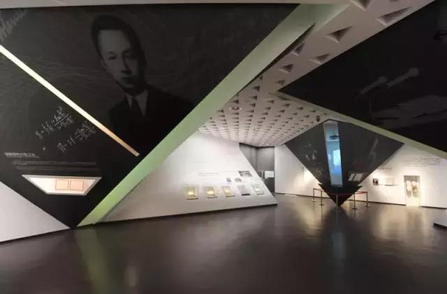 魔都各大高校里竟藏了这么多人少景美的秘密好地方，假期约起来！