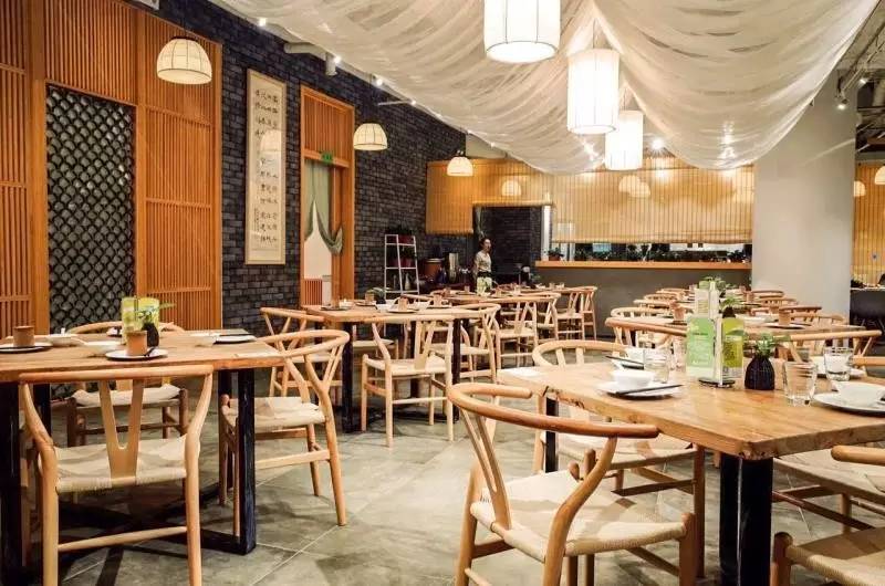 什么！我没听错吧！1元就能吃到招牌菜！这家人家的生日宴也太豪气了吧！