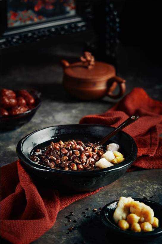 什么！我没听错吧！1元就能吃到招牌菜！这家人家的生日宴也太豪气了吧！