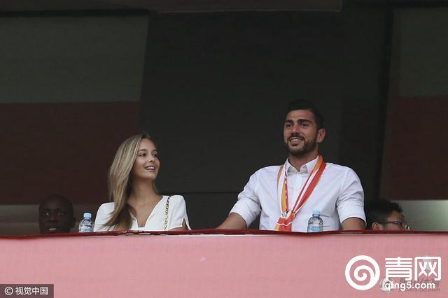 佩莱女友瓦尔加多高,佩莱女友最新消息